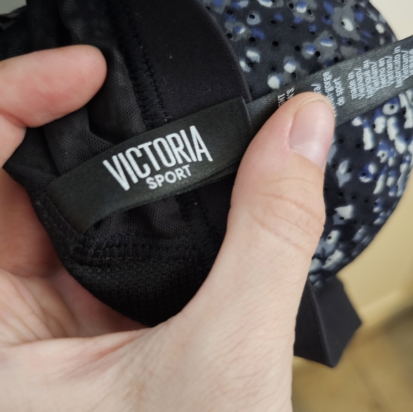 Victoria Sport Sports Bra - Picture 5 of 8